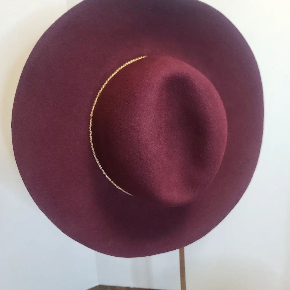 Wide Brim Burgundy Wool Felt Hat with Gold Accent